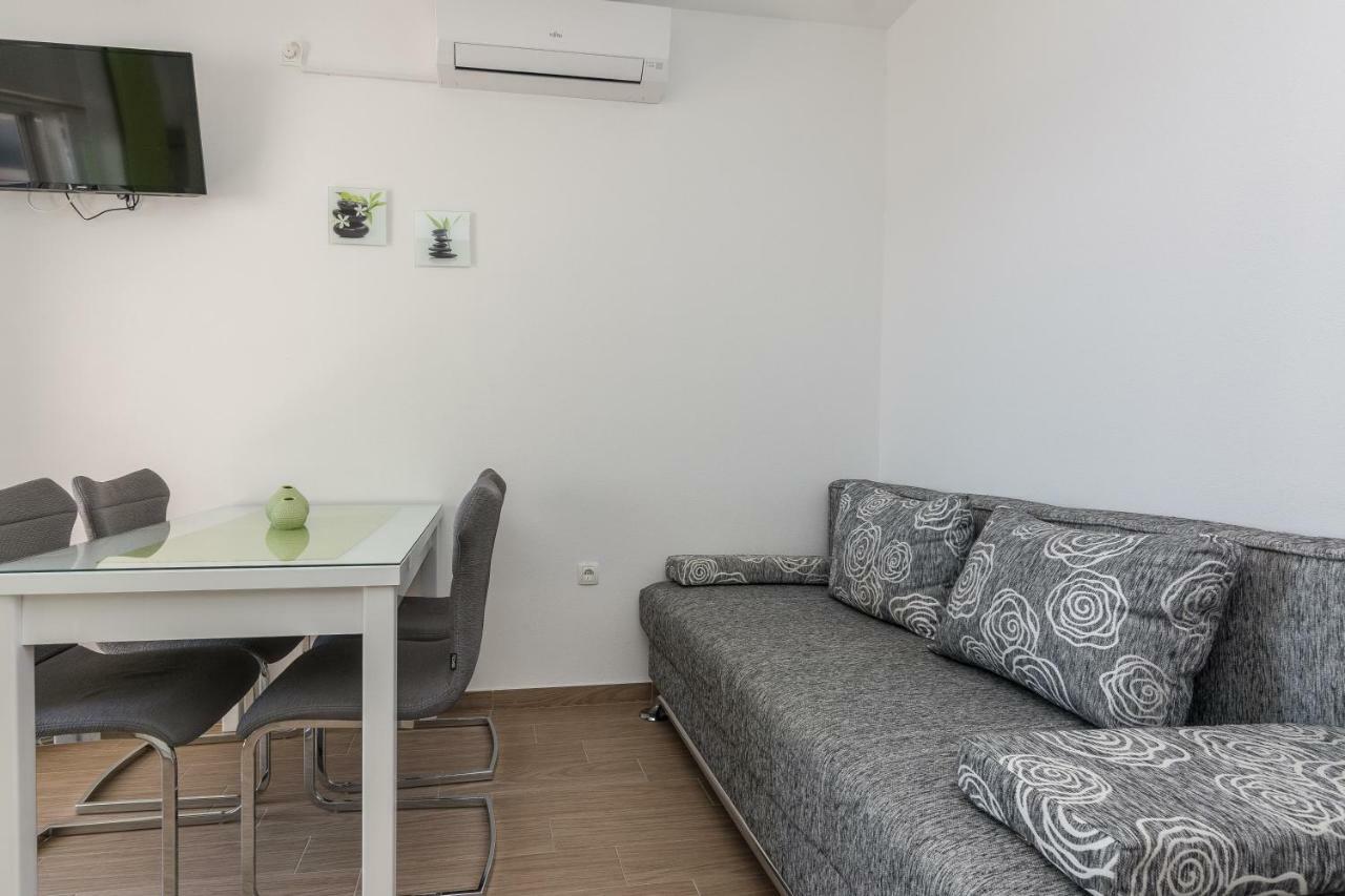 Apartmani Jadranka สตารีกราด-ปาเคลนีซา ภายนอก รูปภาพ