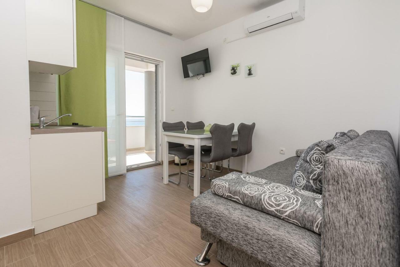 Apartmani Jadranka สตารีกราด-ปาเคลนีซา ภายนอก รูปภาพ