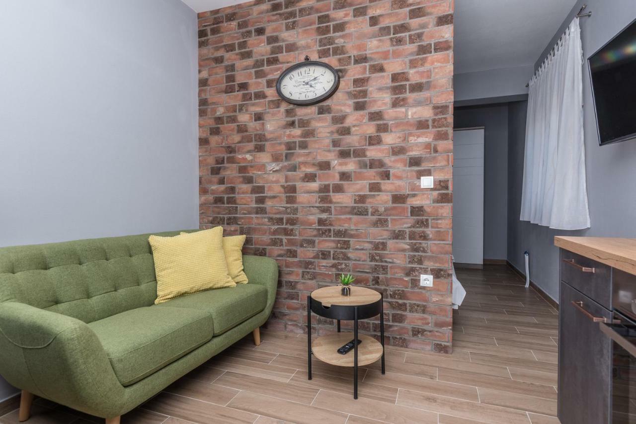 Apartmani Jadranka สตารีกราด-ปาเคลนีซา ภายนอก รูปภาพ